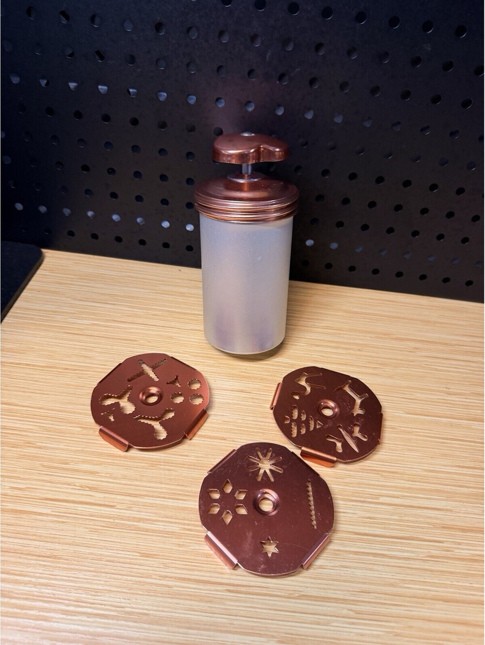 Vintage MIRRO DIAL-A-COOKIE Press 3 Discs 12 Designs Aluminum